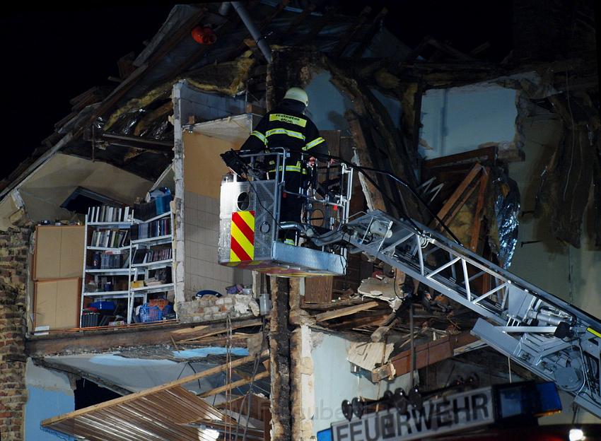 Hausexplosion Bruehl bei Koeln Pingsdorferstr P052.JPG